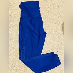 Xersion joggers, cute open weave at ankles. Large Size Preowned, good condition.